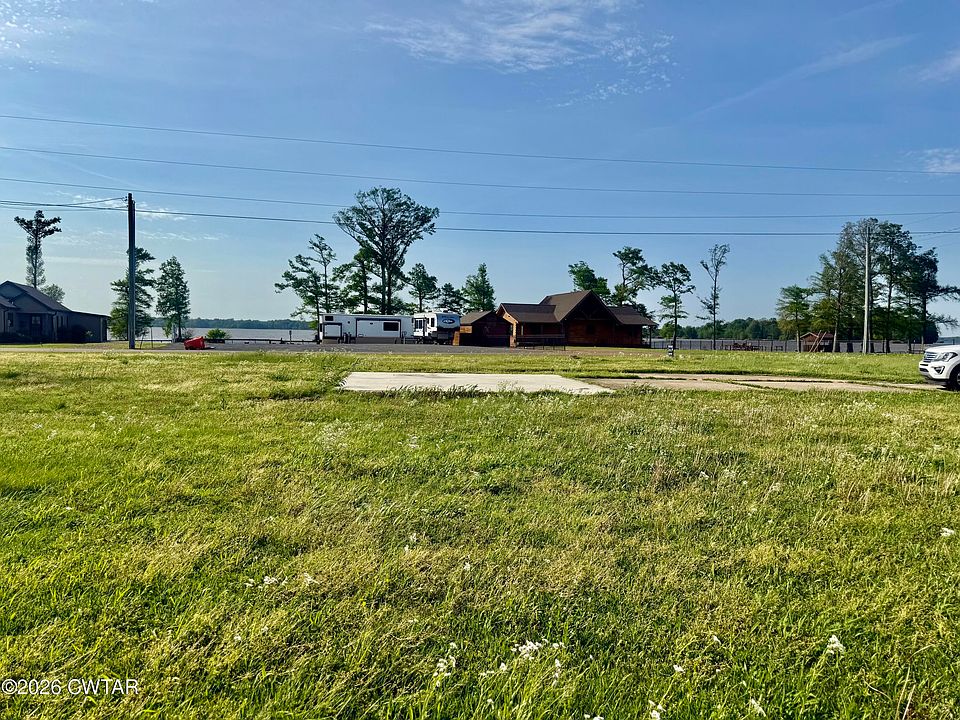 1st image of 1320 Lake Dr