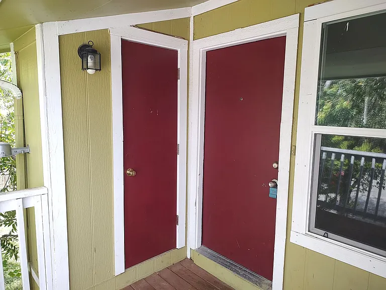 2200 Leah Cv #C — Photo 9