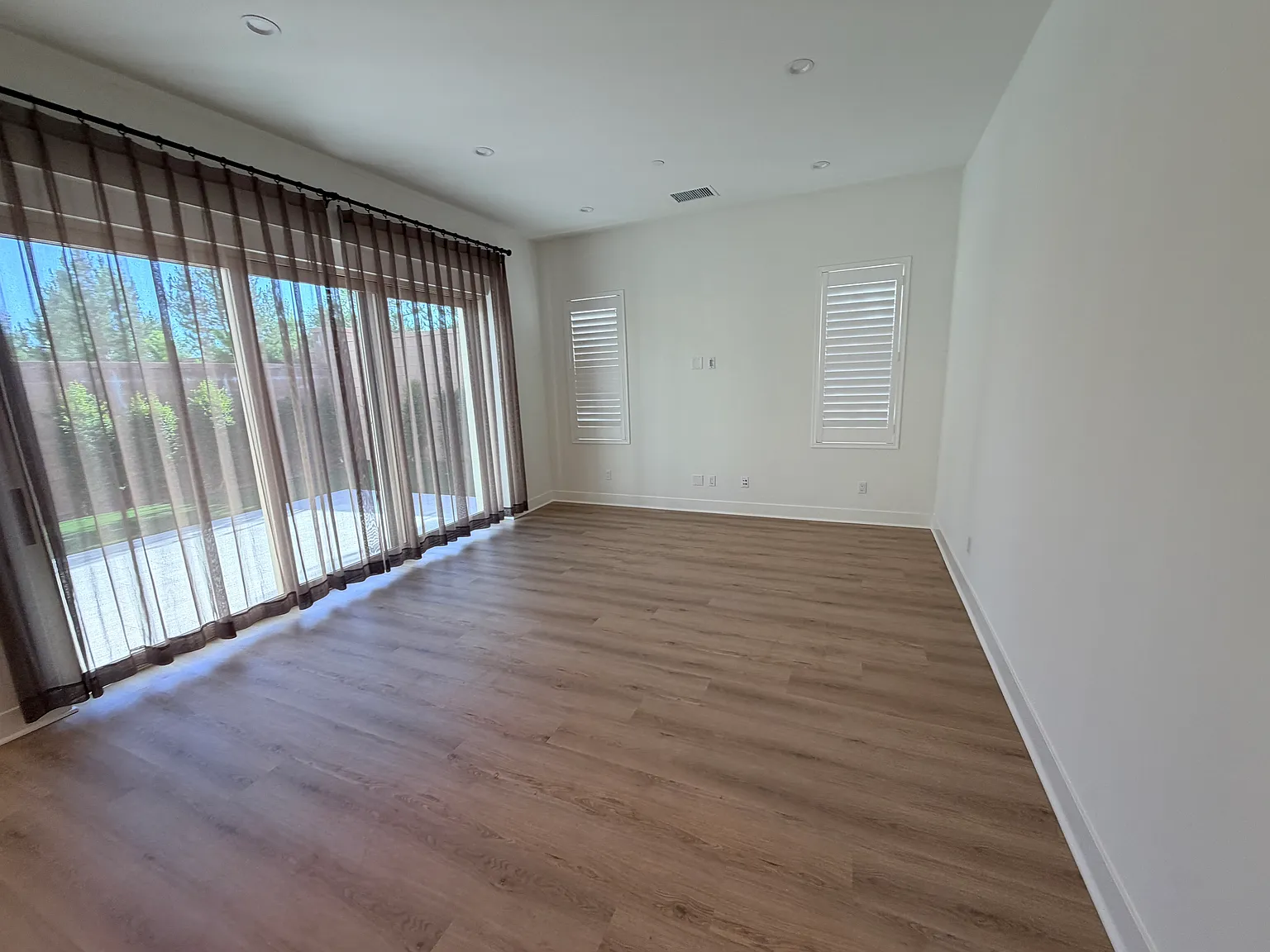 165 Fairgreen — Photo 3