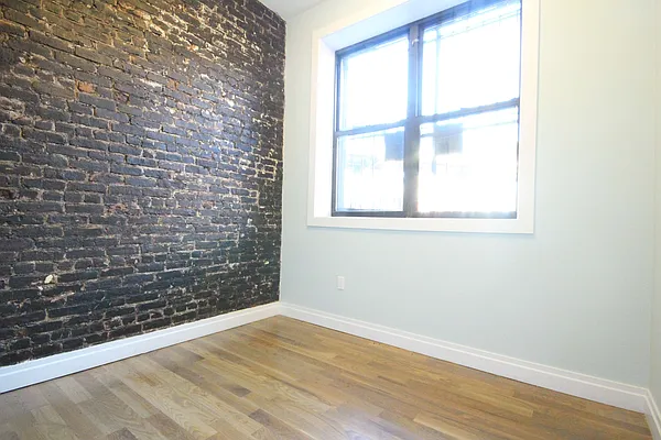 Rented by Rental Solutions Inc | media 14