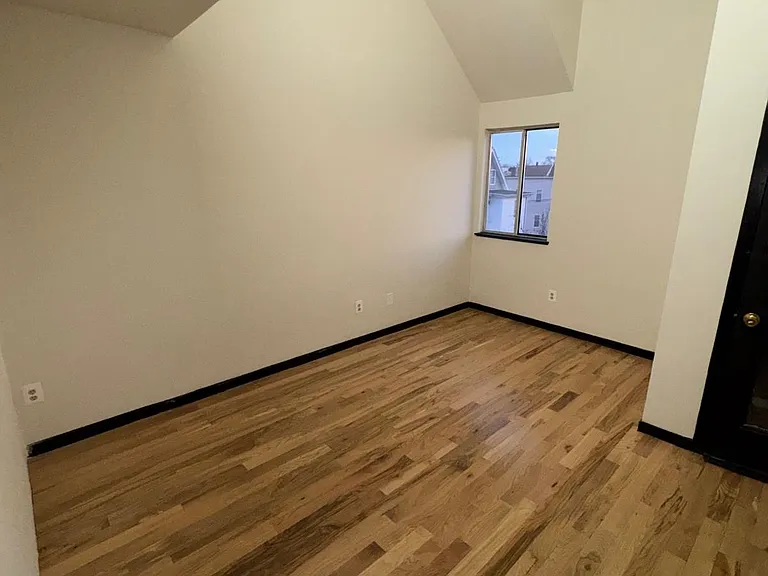 204 Wheeler Ave #9 — Photo 4