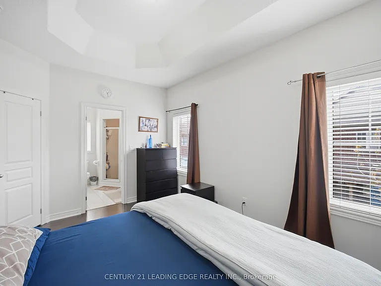 24 Exhibition Cres — Photo 23