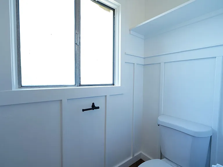 719 Esther Way — Photo 25