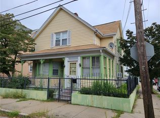 29 Harris Ave, Cranston, RI 02920