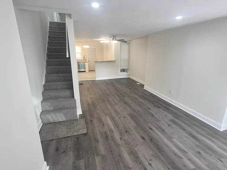 6010 N Lambert St — Photo 5