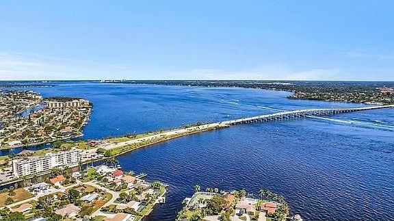3rd image of 1766 Cape Coral Pkwy E