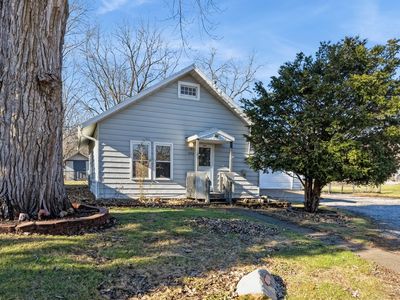 3906 E 32nd St, Des Moines, IA, 50317
