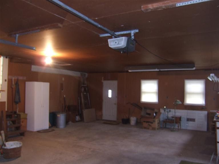 1st image of 131 N High St