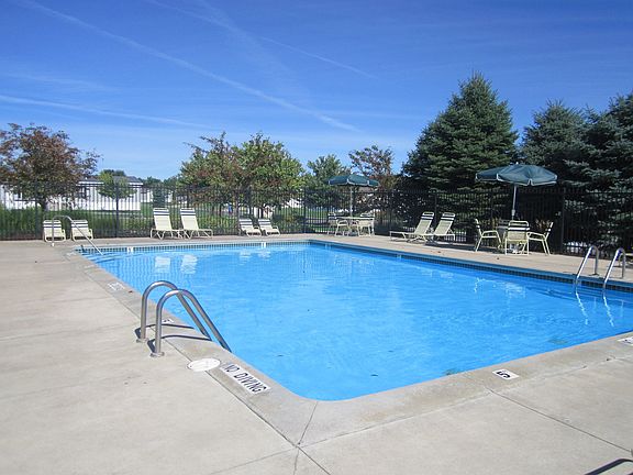 5th image of 1132 Hunters Glen Blvd #374