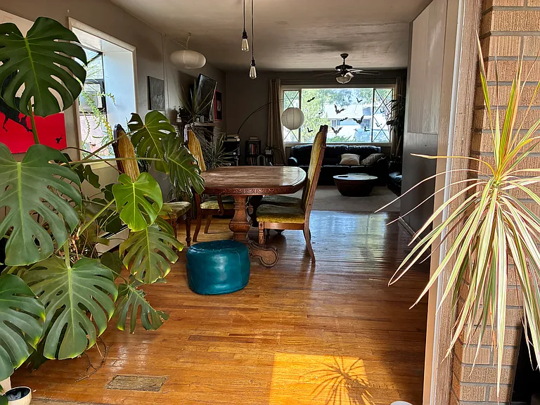 upstairs living room/dining room