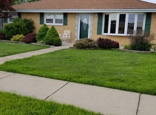 7830 W 73rd Pl, Bridgeview, IL 60455