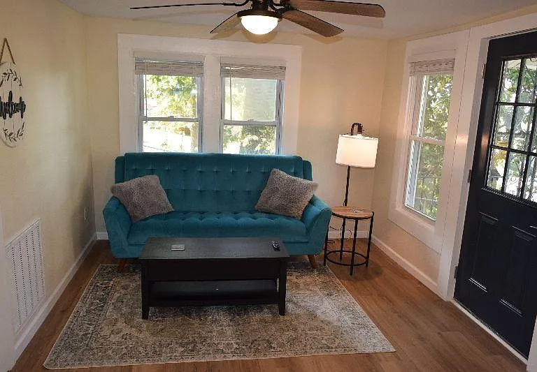 3508 Primrose Ave — Photo 5