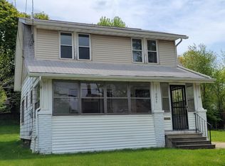 2077 SW 18th St, Akron, OH 44314