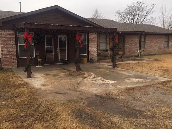 2nd image of 42701 Stout Dr