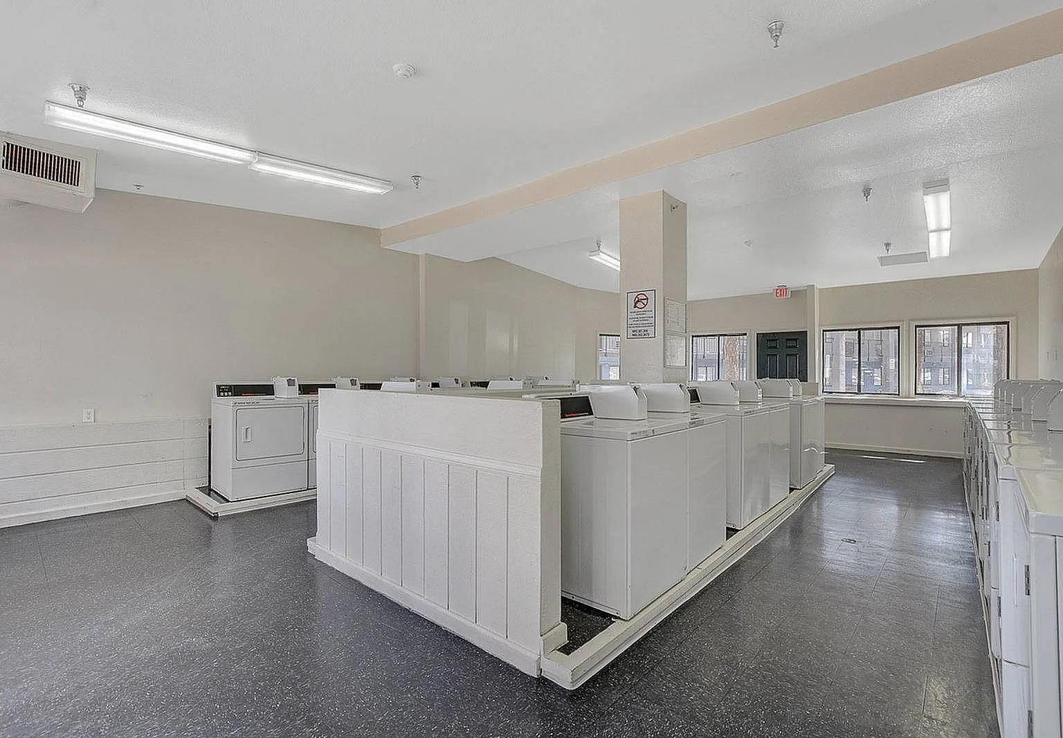 Mezzo Apartments — Photo 1