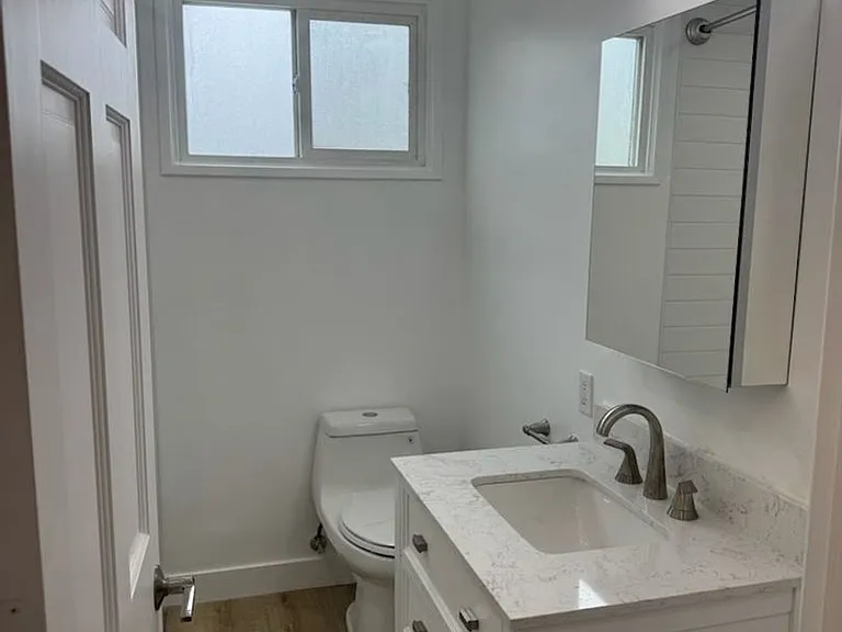 1401 Manhattan Beach Blvd — Photo 8