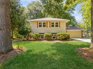 4104 Boulder Dr, West Des Moines, IA 50265