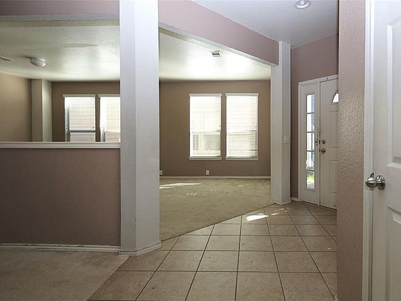 5th image of 11026 Dellrose Crossing Dr