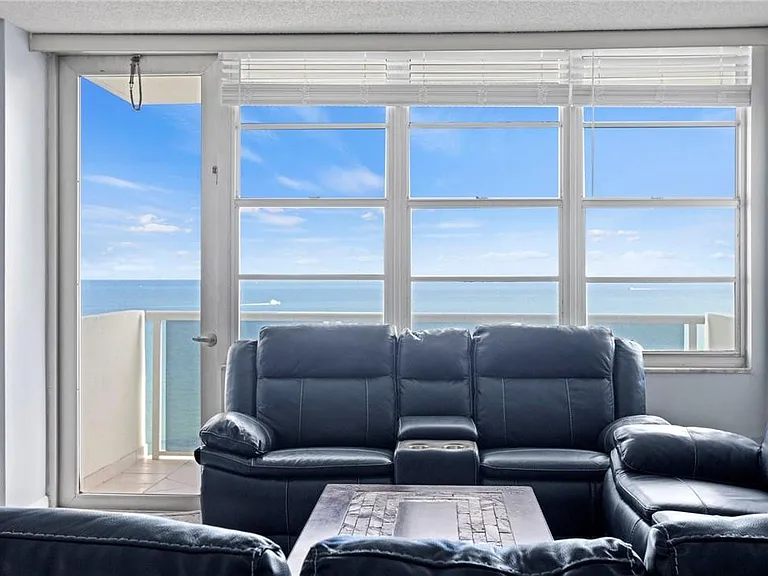 3725 S Ocean Dr #1610 — Photo 4