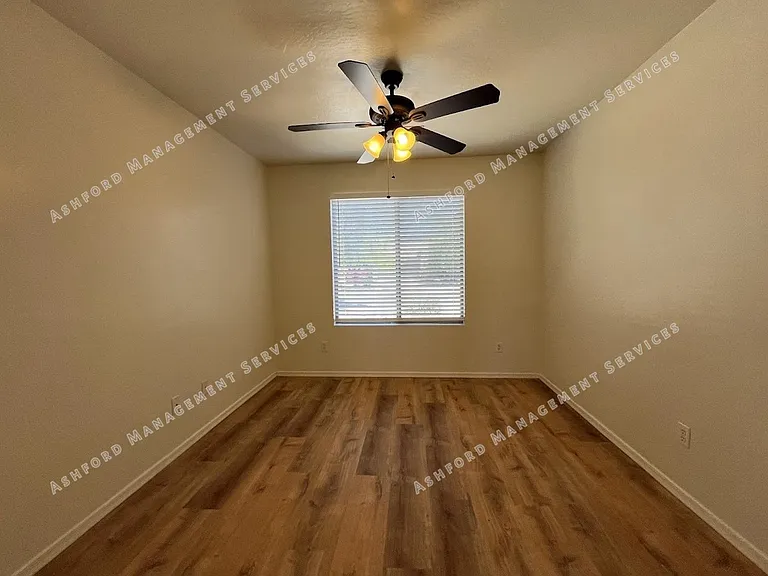 2046 S 171st Dr — Photo 11