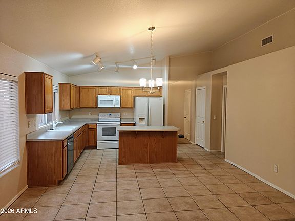 4th image of 9310 E LOBO Avenue