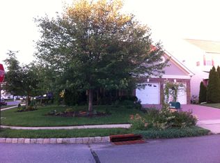 501 Madison Dr, Stewartsville, NJ
