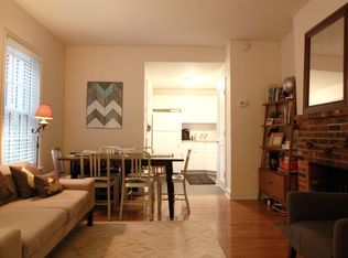 935 Lombard St SIDE 105, Philadelphia, PA 19147