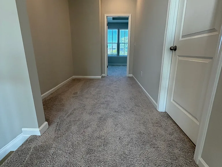 2590 Morehead St — Photo 24