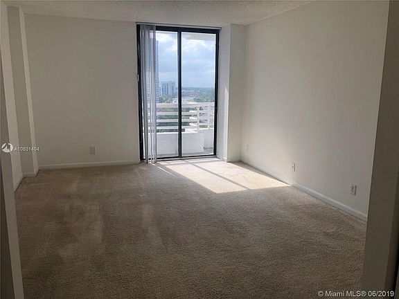 5th image of 3300 NE 192nd St APT 1005
