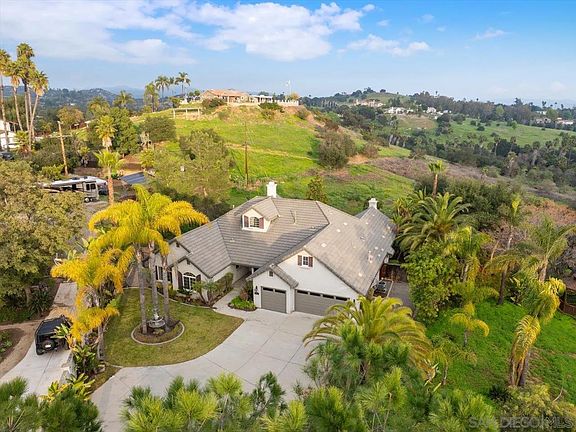 3rd image of 2092 Heights Ct