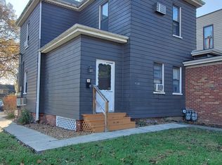 1020 E Main St APT B, Belleville, IL