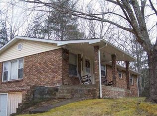 17 Driver Ln, Burnsville, NC 28714