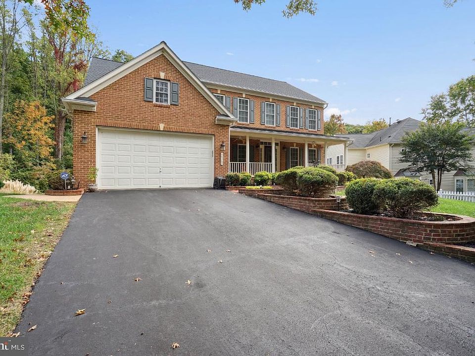 1st image of 16463 Hayes Ln