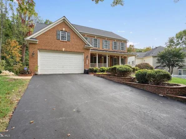 16463 Hayes Ln, Woodbridge, VA 22191