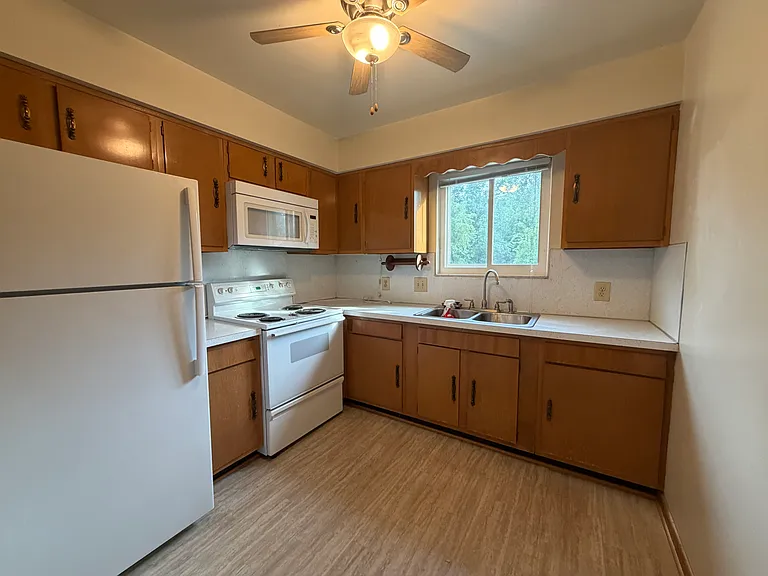 29245 Hufford Rd #5 — Photo 3