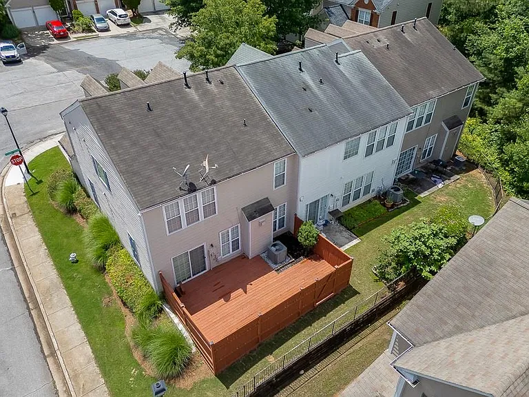 2421 Elkhorn Ter — Photo 40