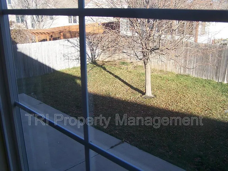 314 N 49th Avenue Ct — Photo 6