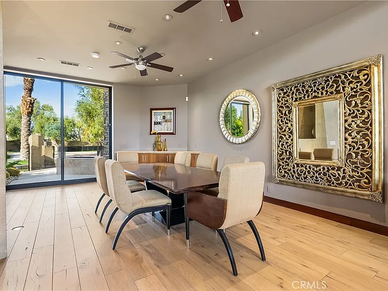 68 Royal Saint Georges Way — Photo 32