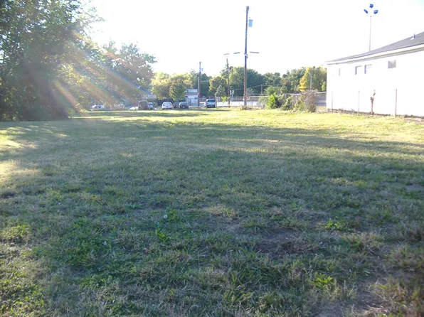2140 N Norfolk Ave, Tulsa, OK 74106