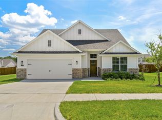 801 Feather Edge Dr, Springtown, TX 76082