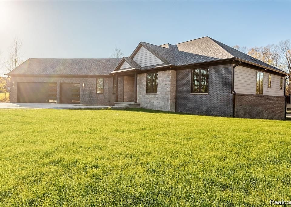 1st image of 4035 Metamora Ridge Rd