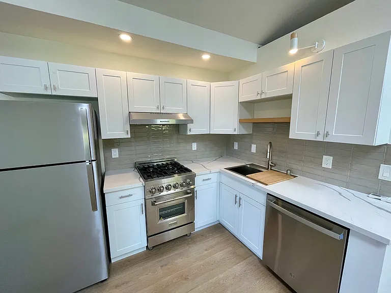 1707 Loma Dr #1/2 — Photo 3