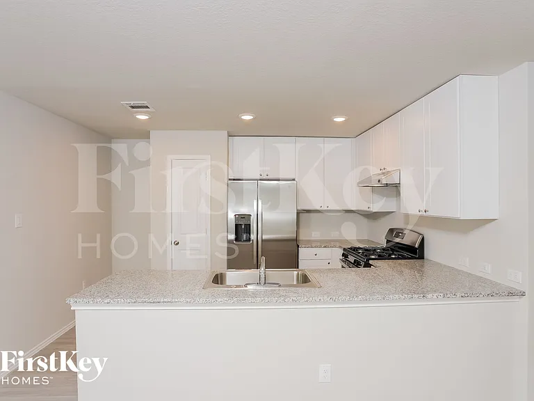 1827 Morse Way — Photo 4