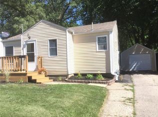 5709 Holcomb Ave, Des Moines, IA 50310