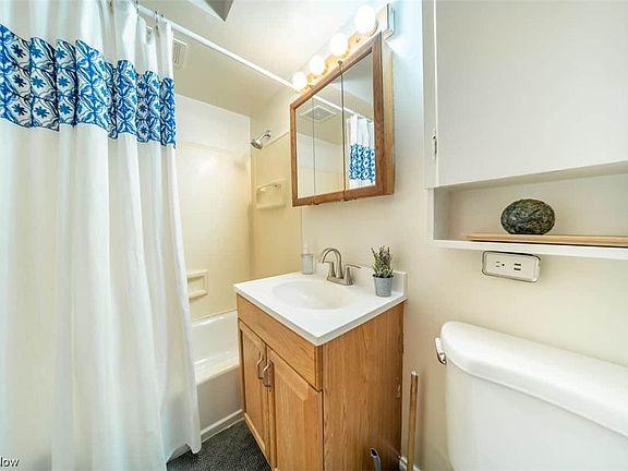 5th image of 2486 21st St