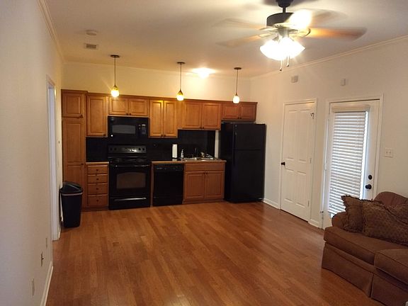 5th image of 612 S Kenilworth Pkwy APT 1G