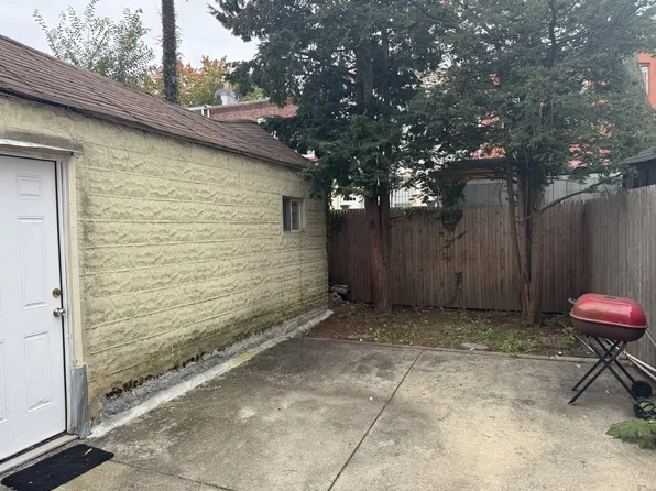 134 Lincoln Avenue image 6 of 8