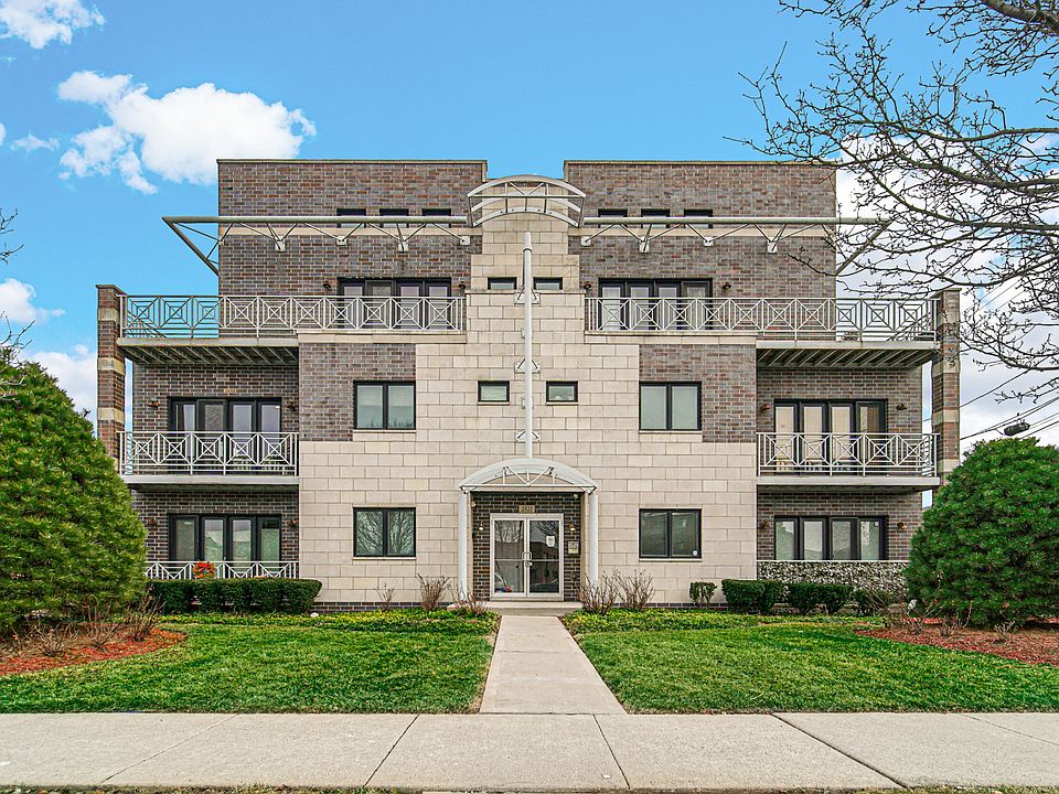 1st image of 2521 N 76th Ave APT 2NW