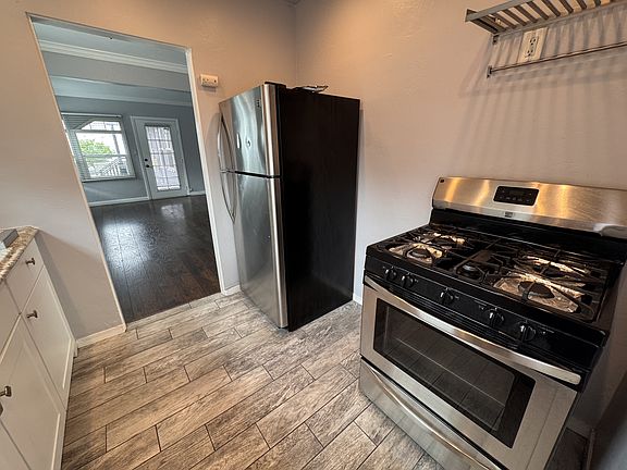 2nd image of 2149 Front St #2153