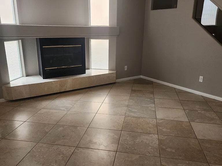 6555 W Camero Ave — Photo 4